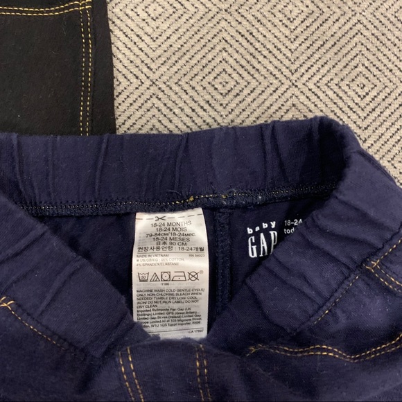 Bundle of 2 Gap Knit Denim Jeggings 18-24M - Picture 2 of 3